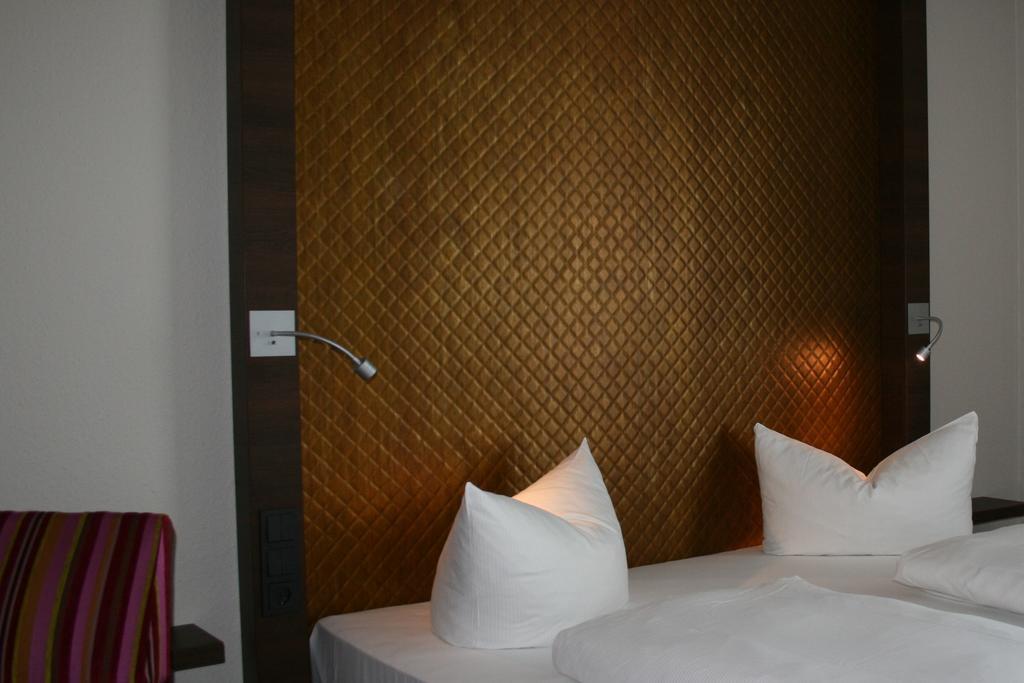 Hotel Parqeo Im A66 Gelnhausen Kültér fotó