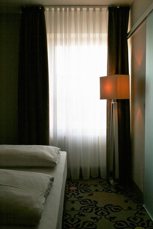 Hotel Parqeo Im A66 Gelnhausen Kültér fotó