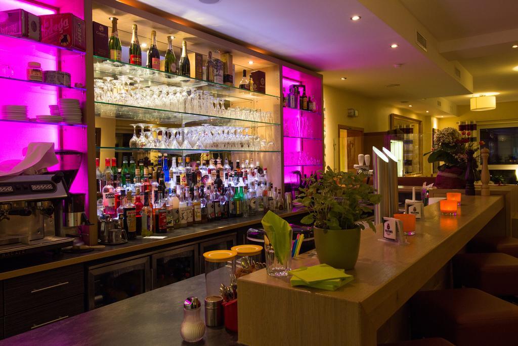 Hotel Parqeo Im A66 Gelnhausen Kültér fotó