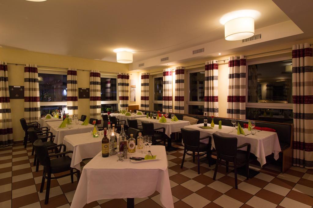 Hotel Parqeo Im A66 Gelnhausen Kültér fotó