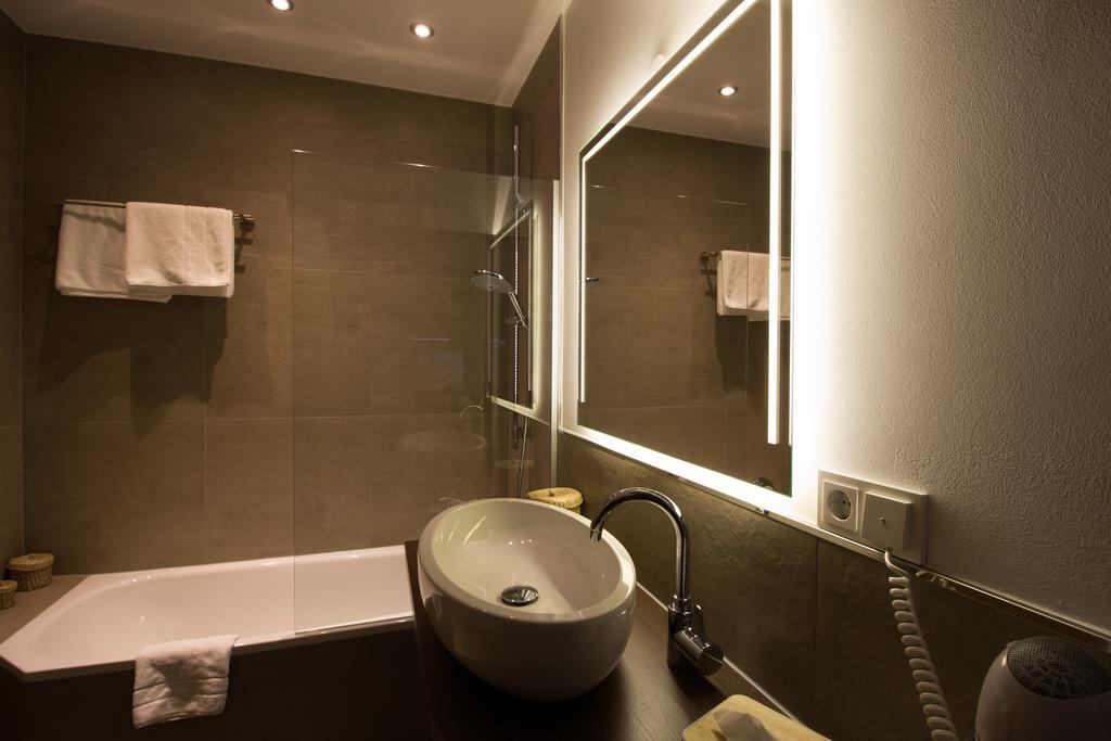 Hotel Parqeo Im A66 Gelnhausen Kültér fotó