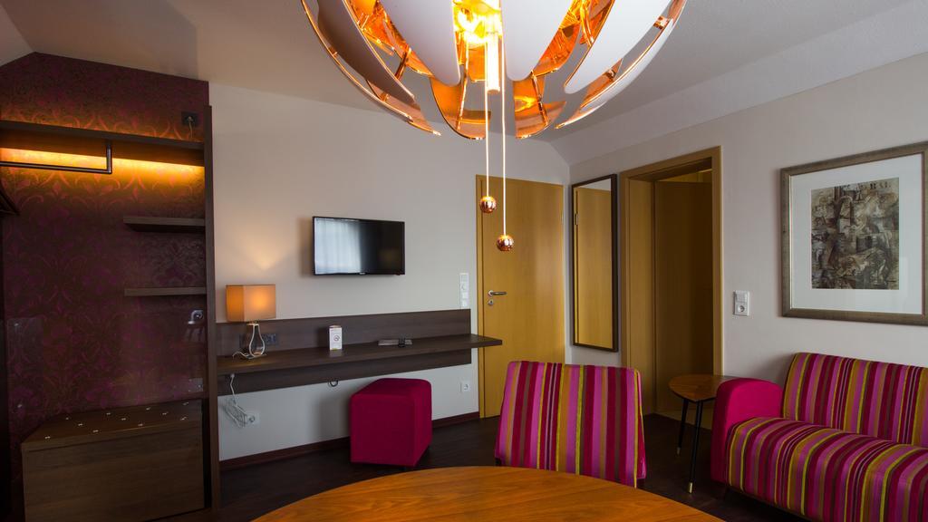 Hotel Parqeo Im A66 Gelnhausen Kültér fotó