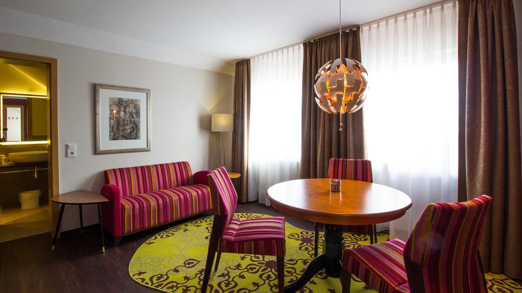 Hotel Parqeo Im A66 Gelnhausen Kültér fotó