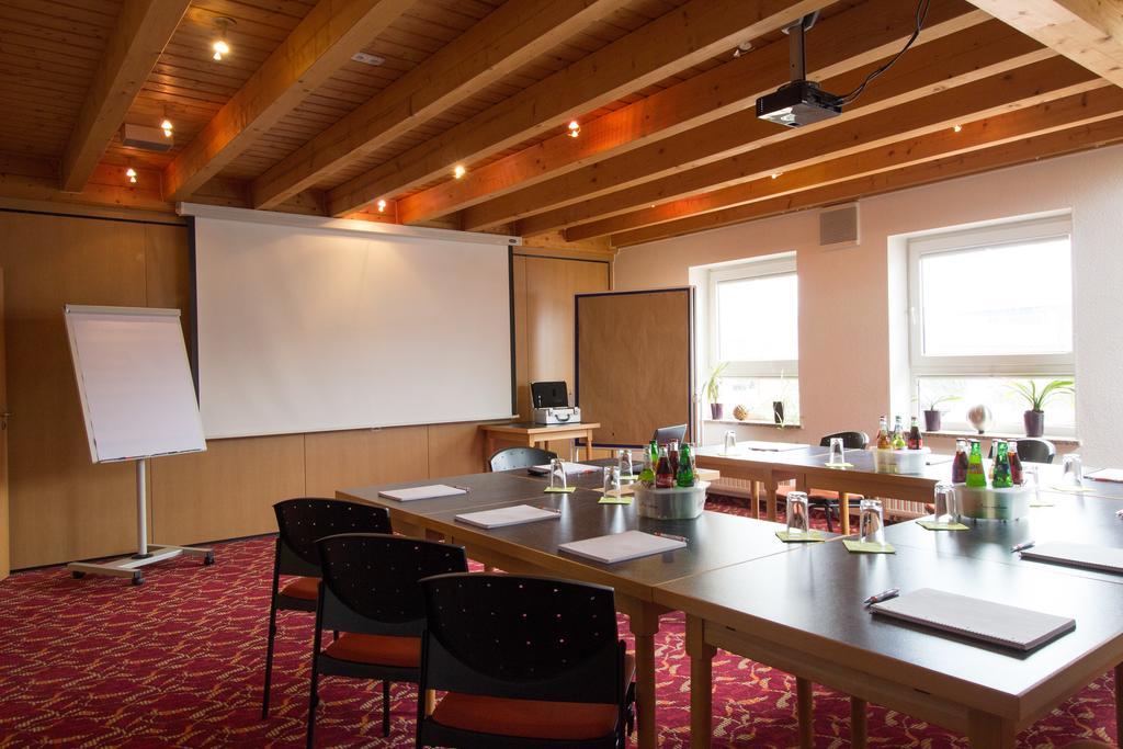 Hotel Parqeo Im A66 Gelnhausen Kültér fotó